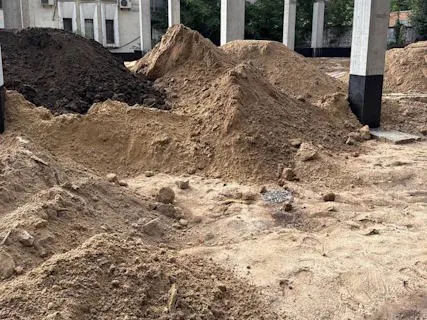 Підсипка та ґрунт для засипки з доставкою Київ